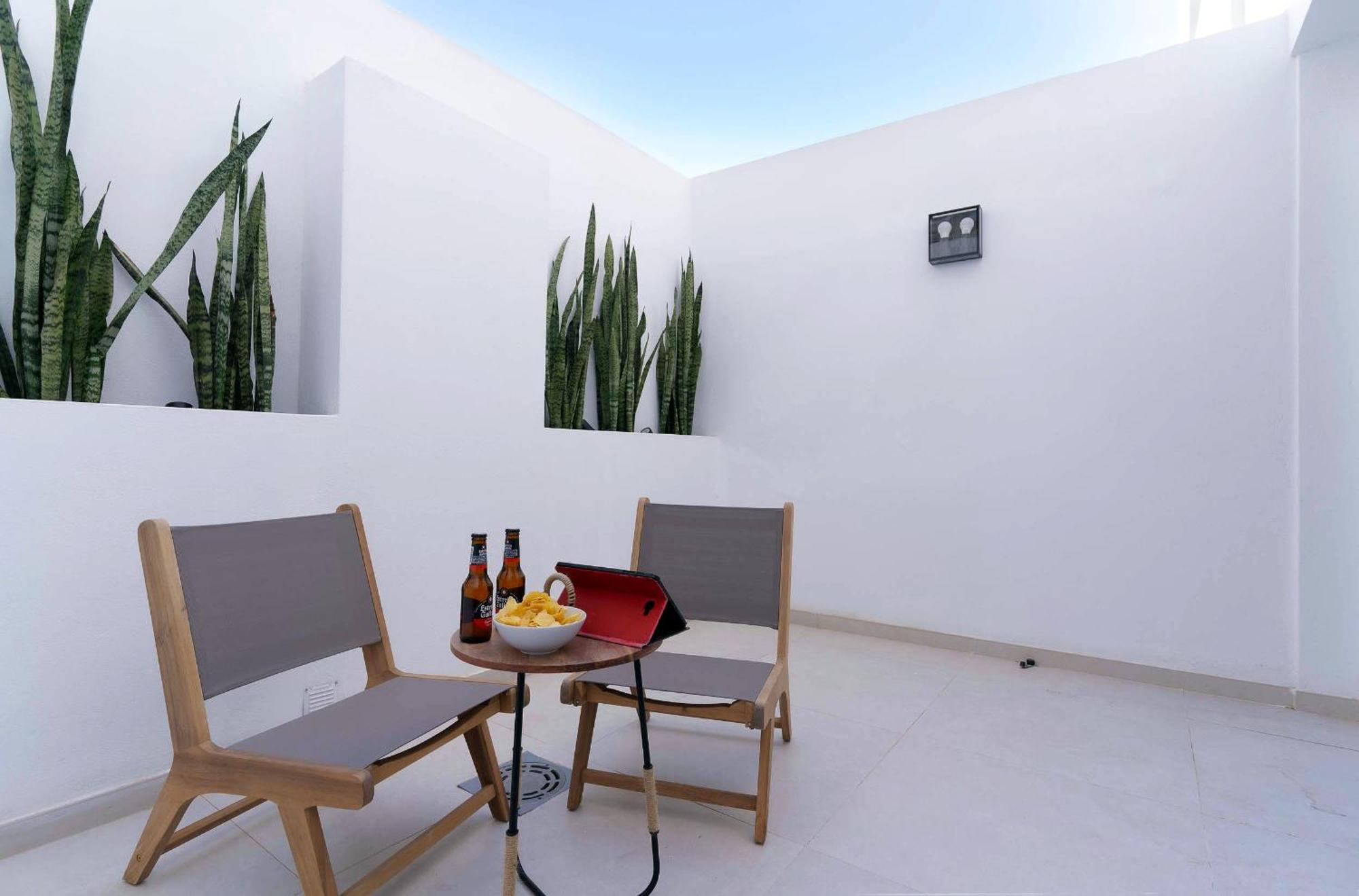 Blue Marina Suites - Boutique Apartments Arrecife  Eksteriør bilde